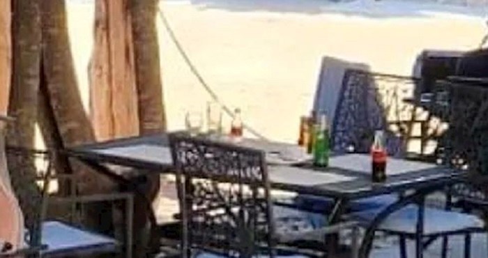 Prizor iz jednog kafića na moru nasmijao je tisuće. Ideja ovih turista zapravo je skroz genijalna!