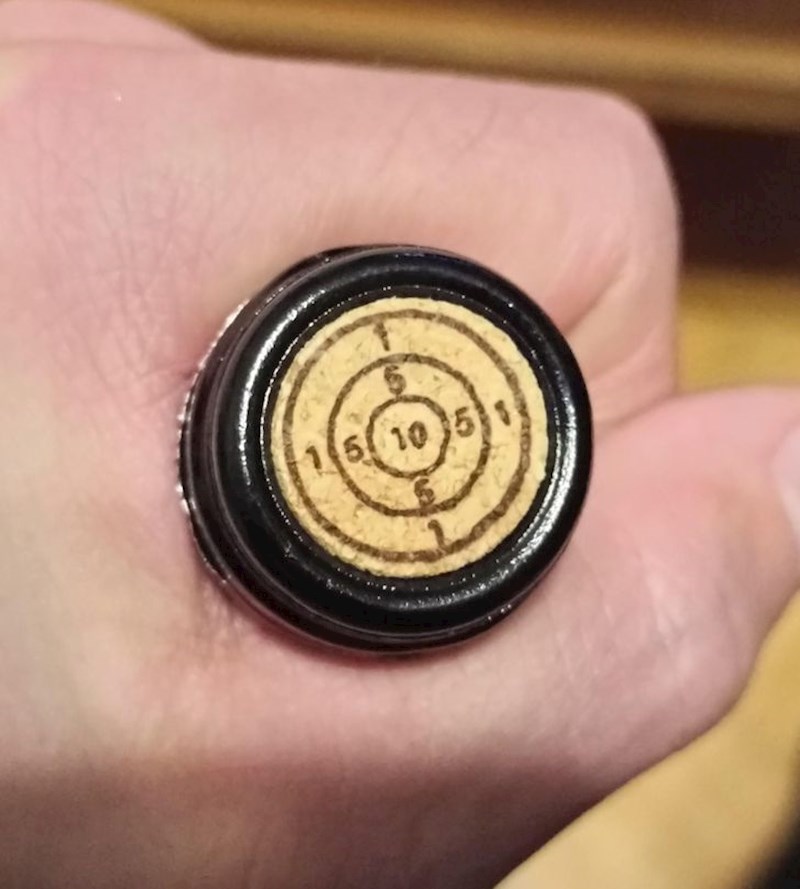 "Na čepu je print mete"