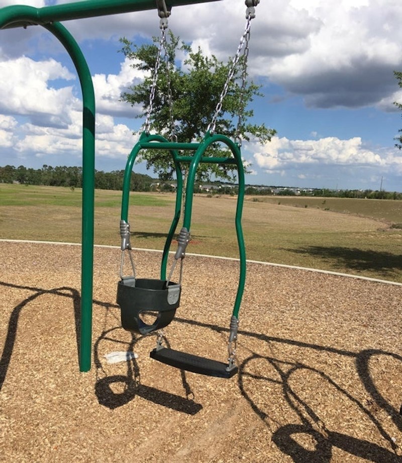 Ljuljačka za djecu i odrasle u jednom