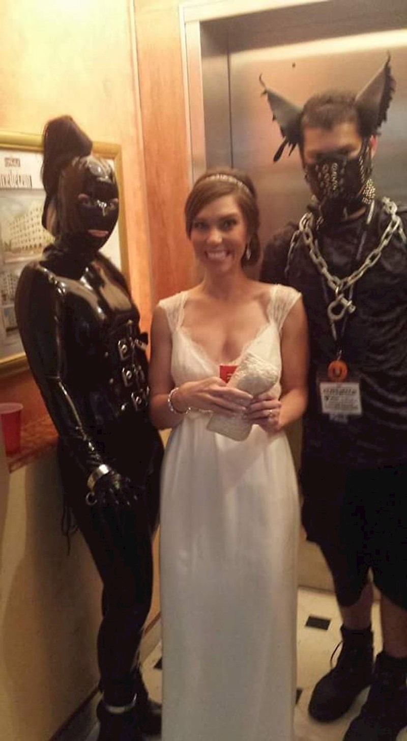 Kada ti je svadbena večera u hotelu koji istovremeno ima organiziran bal za ljude s fetišima