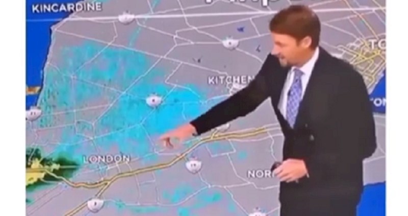 Meteorolog je radio od kuće, usred prognoze dogodilo se nešto urnebesno. Video je hit!