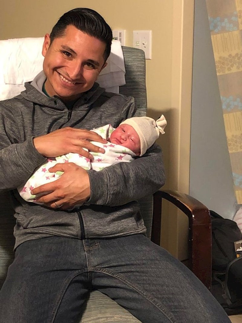 Godinama je žarko želio curicu, toliko da je cijelo to vrijeme imao i ime za nju. Želja mu se konačno ostvarila!