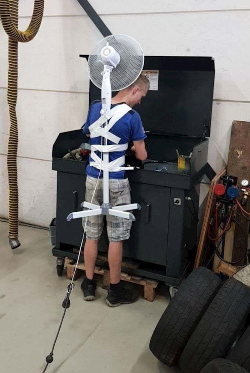 14. Ni kod ovog primjera ne možemo odlučiti što misimo...