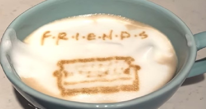 Tip je napravio uvodnu špicu popularnih Prijatelja u šalici kave, video je fascinantan
