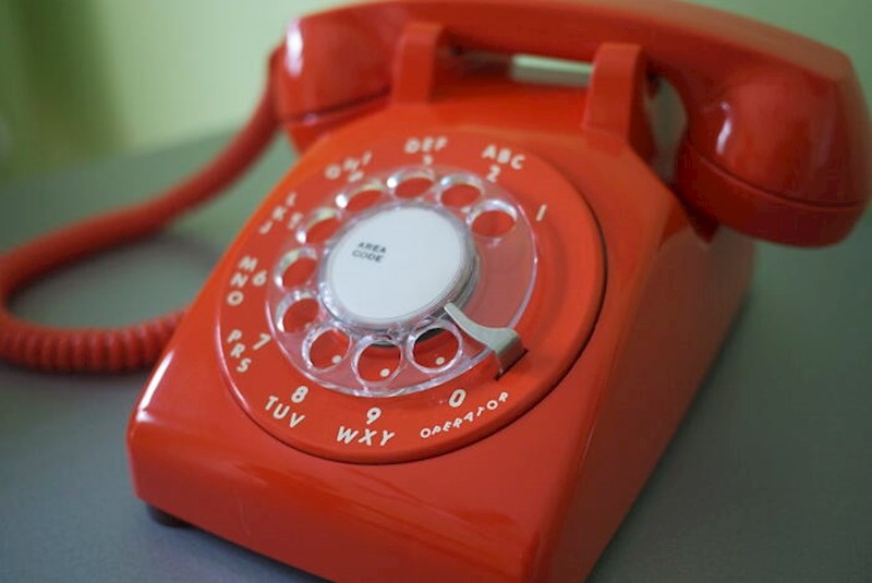 Nije bilo načina da znaš tko zove. Simpatija, baka, teleoperater? Svaki poziv je bio kao lutrija!