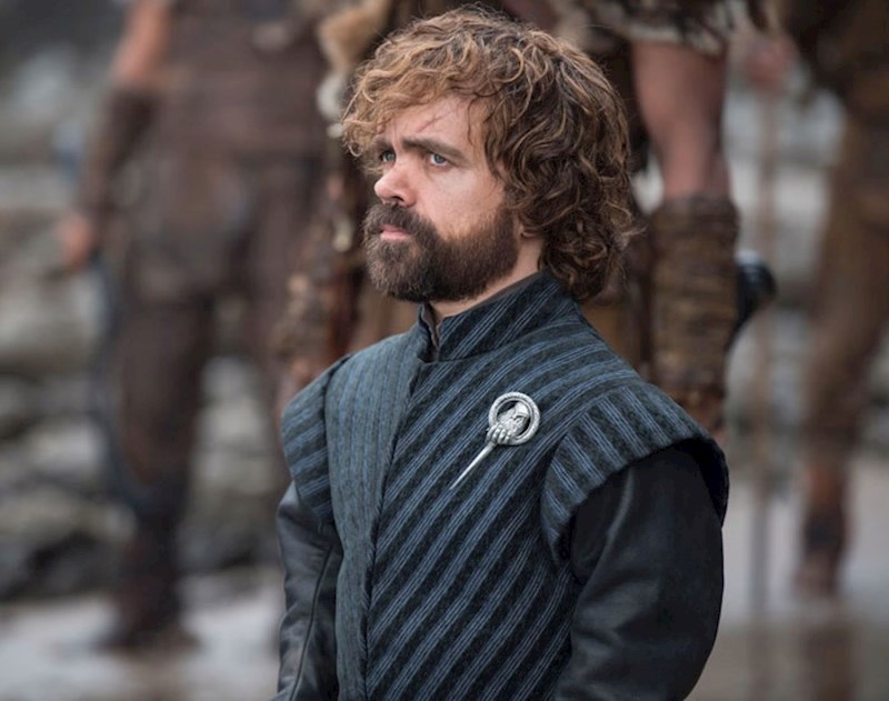 "Patuljak sam. Stalno me pitaju gluposti zbog moje visine. Ali iznenađujuće puno ljudi me pitalo treba li mi motor u autu biti manji jer sam ja niži"