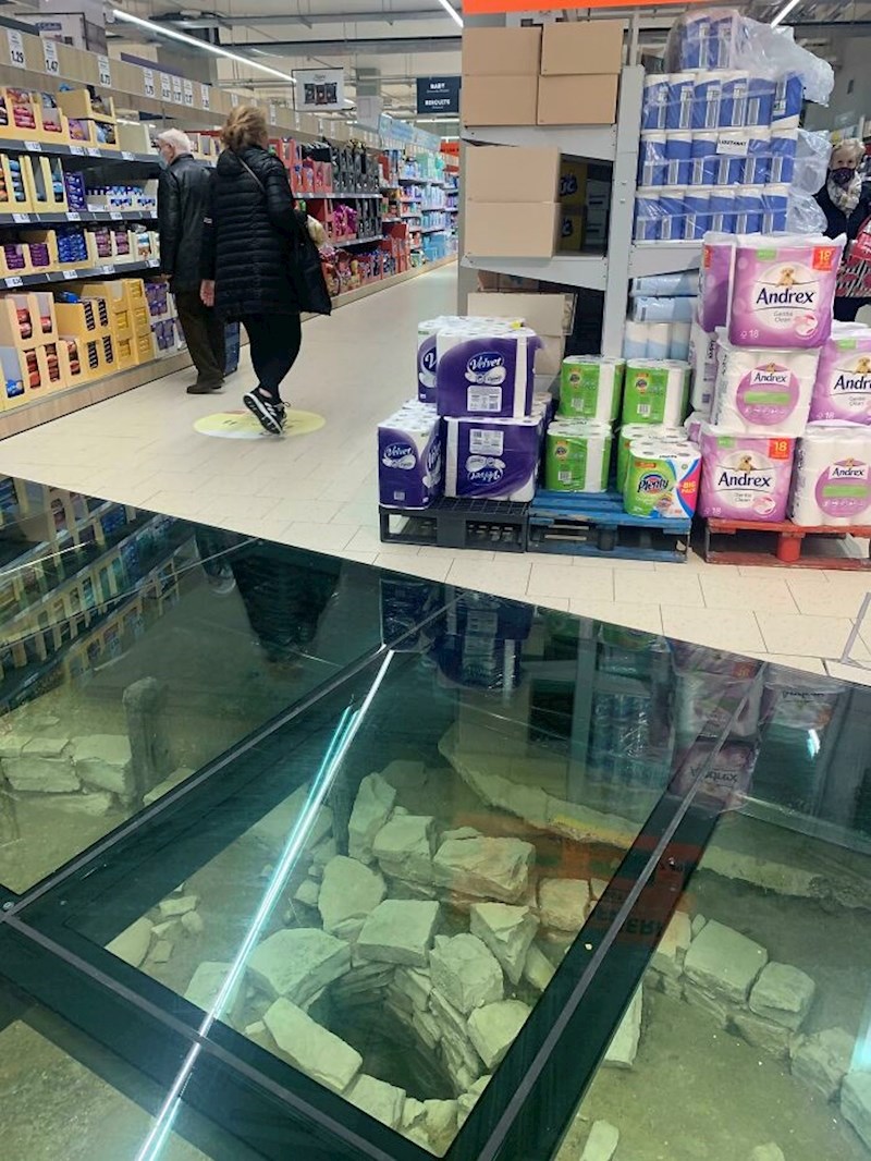 Ostaci vikinške građevine iz 11. stoljeća u jednom supermarketu u Dublinu