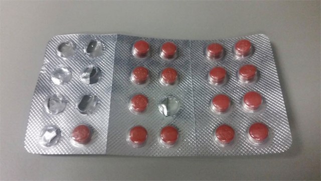 9. Kolegica me pitala tabletu... Užas! S kim ovo radim?
