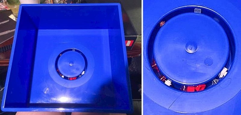 12. Poklopac kutije lego kockica ima udubljenje u koje upadaju najmanje kockice i nemoguće ih je izvaditi