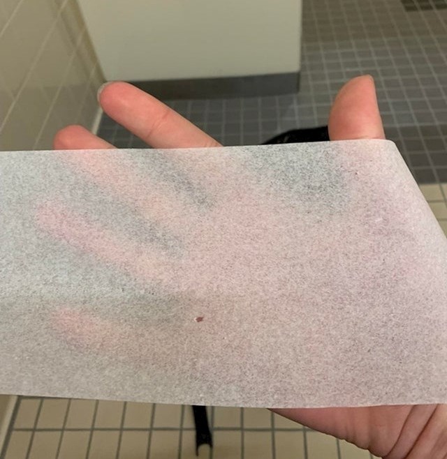 Toaletni papir na mom očito preplaćenom faksu