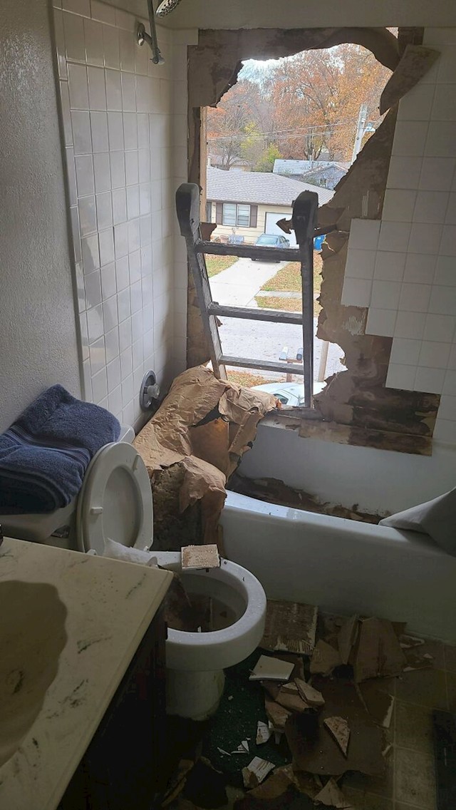 "Radnici su radili novu fasadu na mojoj zgradi. Čuo sam neobičan zvuk pa sam išao provjeriti što se događa..."