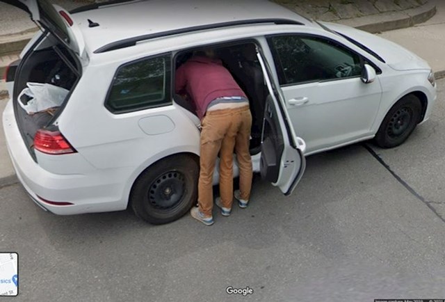 "Google Street View je ovo snimio u mojoj ulici"