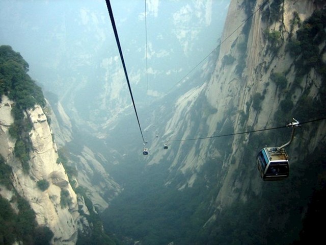 6. Mount Hua u Kini