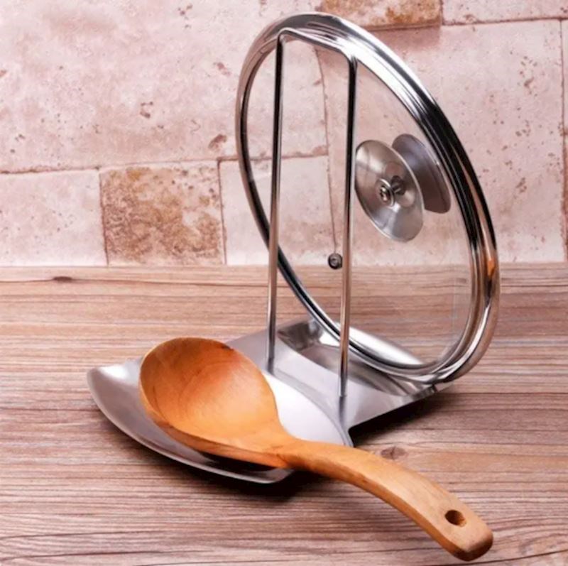 A gdje vi odlažete pribor i poklopce dok kuhate? Na radnu plohu? Ovo će vam definitivno smanjiti razinu nereda prilikom kuhanja!