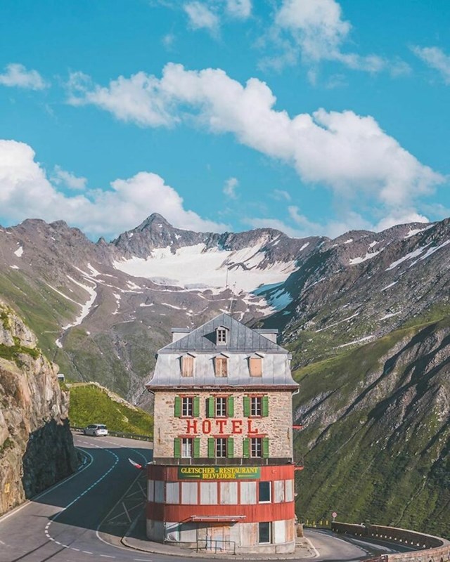 Hotel, Švicarska