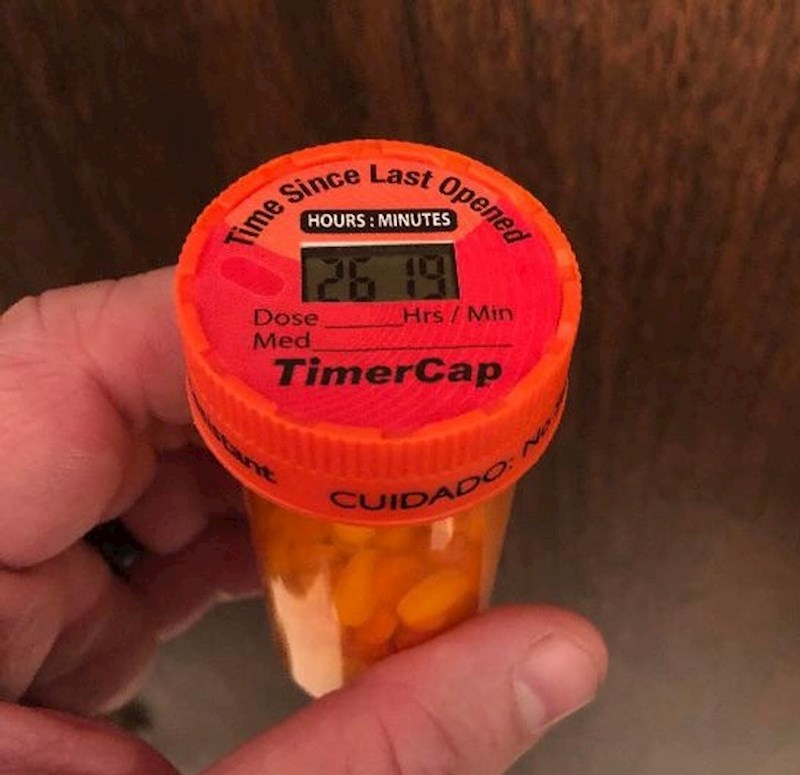 Ovaj poklopac bilježi kada ste zadnji put otvorili kutijicu s tabletama i popili lijek!