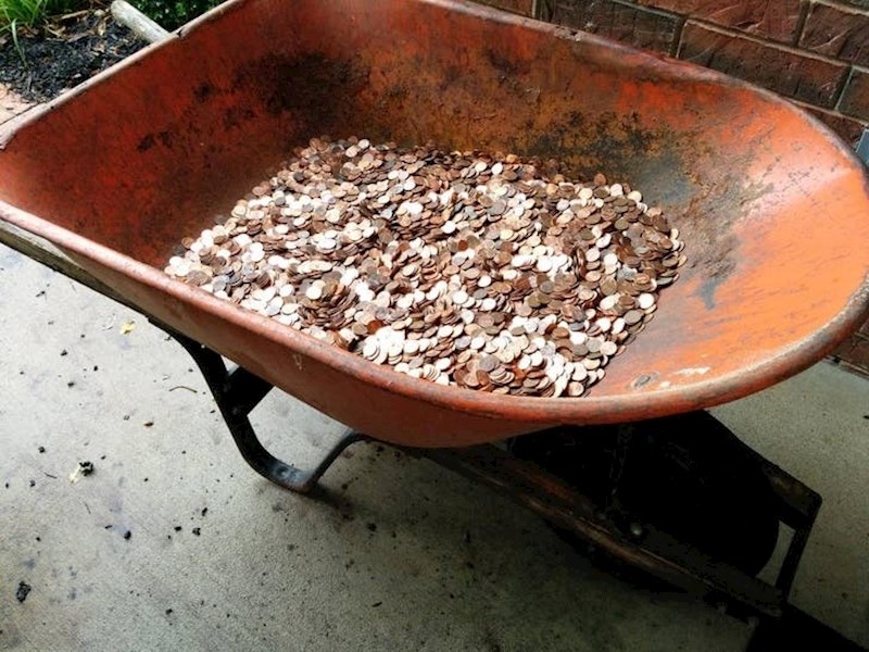 Posudio je novac susjedu, u međuvremenu su zahladili odnose pa mu je ovako vratio!