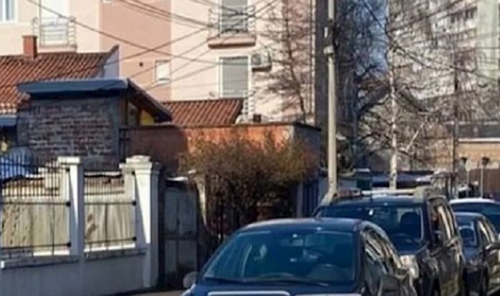 Morate vidjeti kako je netko u Beogradu "rezervirao" parking, ovoga ima samo na Balkanu
