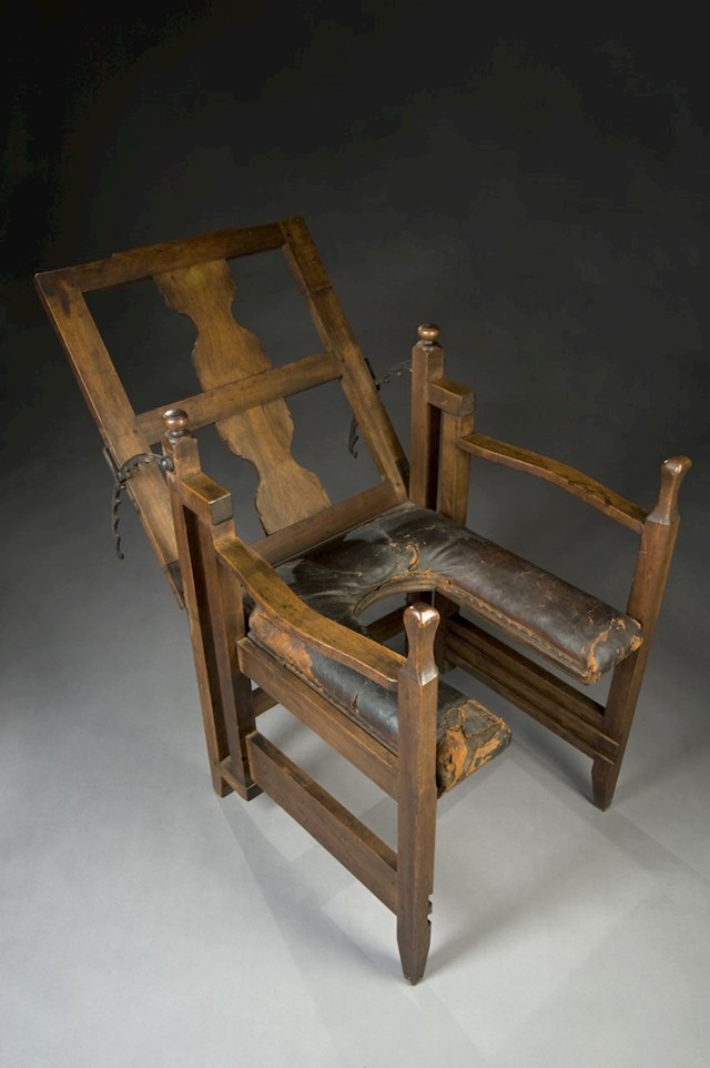 Stolica za rađanje korištena do 1800-ih