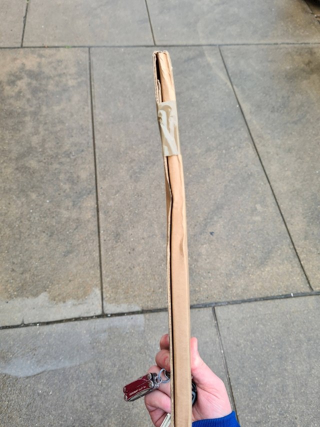 "Predigao sam paket u pošti. Unutra je rijetko izdanje jednog albuma na gramofonskoj ploči"