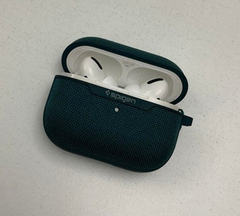 "Lopov mi je provalio u auto i ukrao 5 dolara sitniša. Pritom su mu ispale puno vrijednije slušalice"