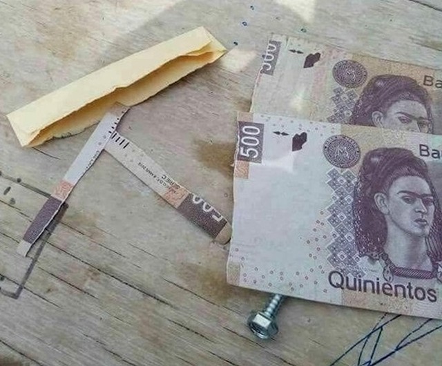Nije bilo veće koverte? 😅