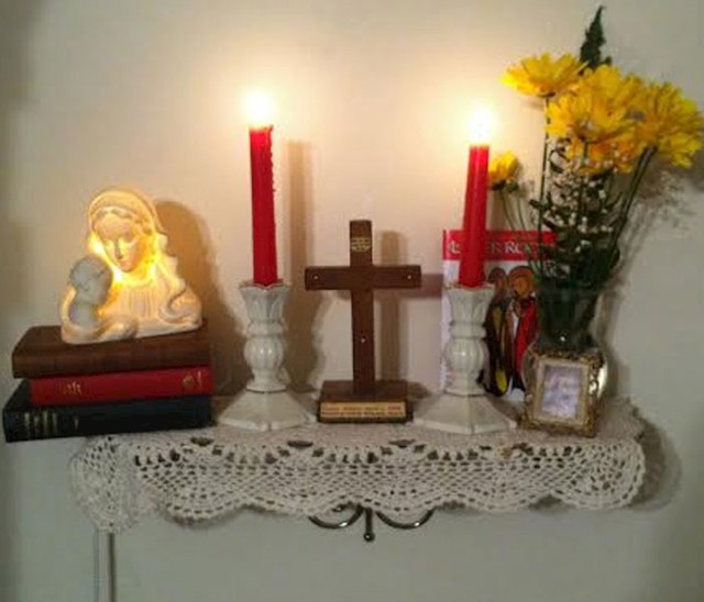 "U dnevnom boravku su imali oltar posvećen baki koja je bila živa i zdrava. Ispalo je da je baka osnovala kult i bila vođa istog..."