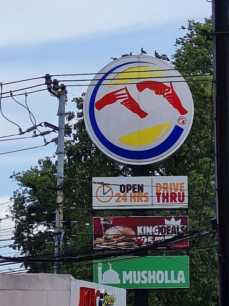 Burger King na znakovnom jeziku. Tko ga ne razumije, ionako po logu prepozna o čemu se radi!