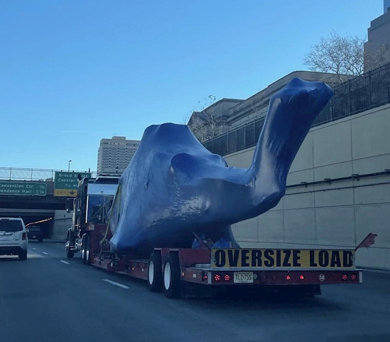 ''Vozila sam se pored helikoptera umotanog u plastiku.''