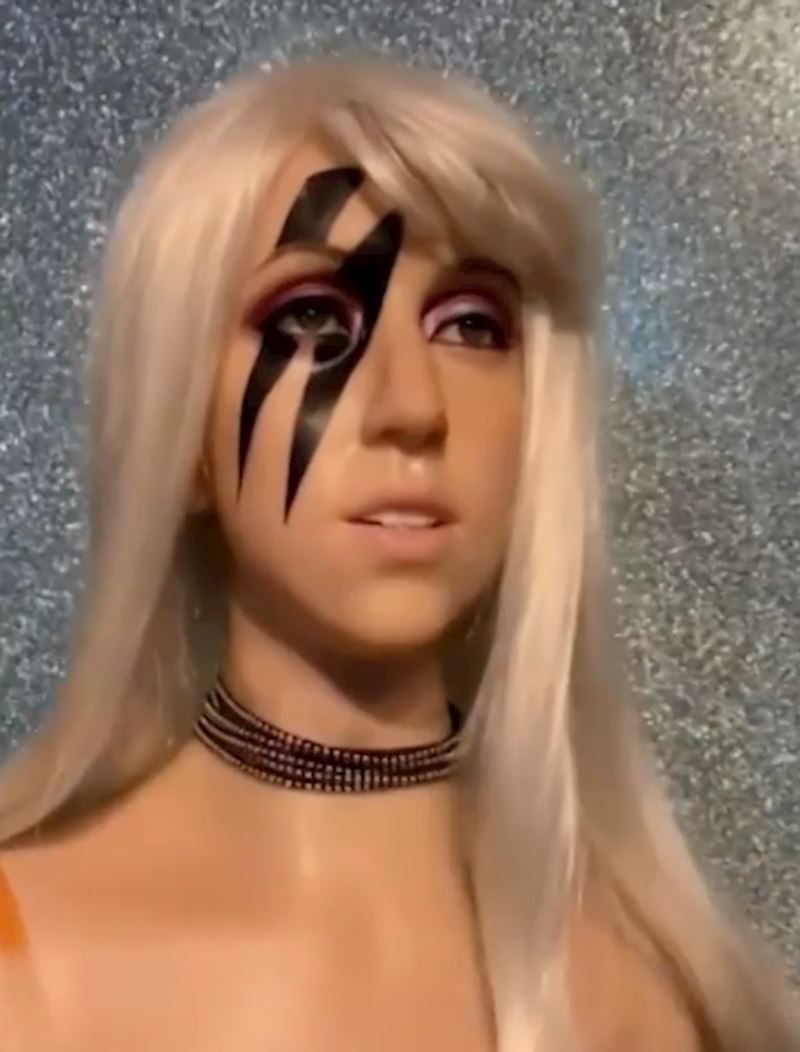 Ovo bi trebala biti Lady Gaga