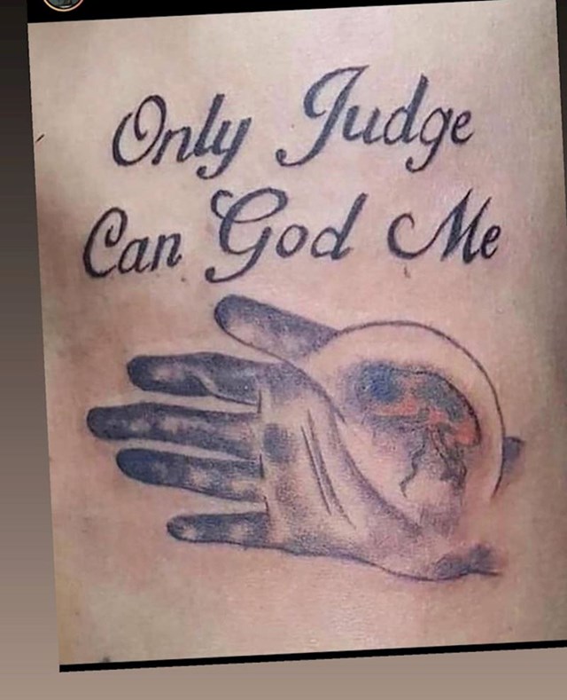 Pa da ni tattoo majstor ni mušterija nisu primijetili ništa cijelo vrijeme tetoviranja...