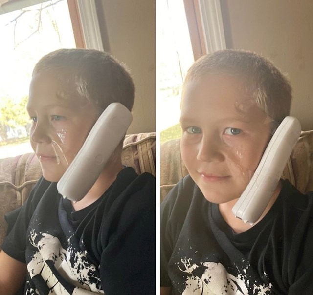 Zalijepio je telefon za lice da može istovremeno pričati i igrati Xbox