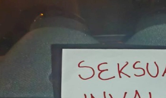 Obavijest na jednom autu zbunila je Splićane i društvene mreže: Što god da znači, urnebesno je!