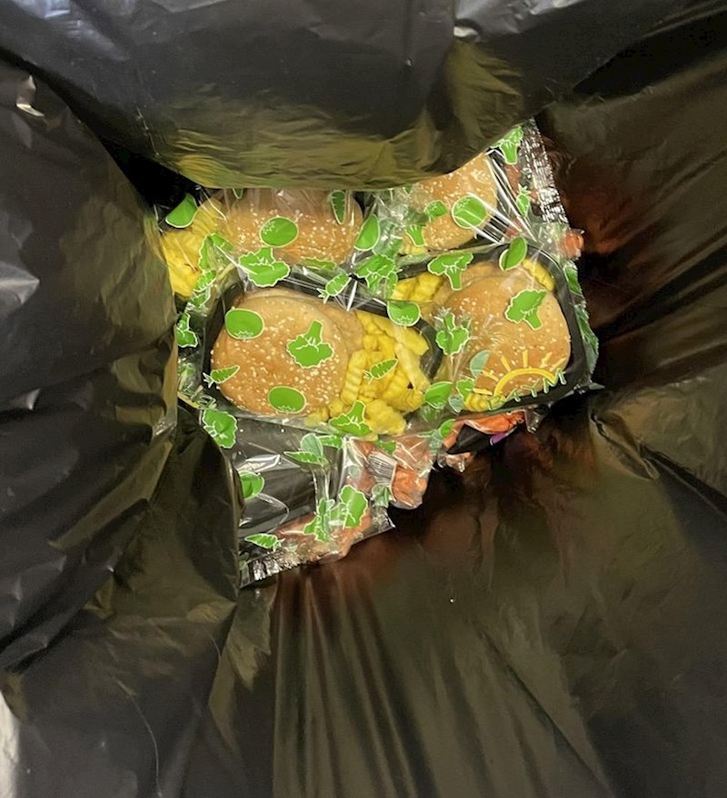 "U našoj školi bacaju pakete ručka koje ne prodaju, iako nisu niti otvoreni..."