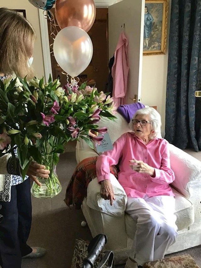 Sa 108 godina ova dama i službeno je jedna od 50 najstarijih živućih ljudi u Velikoj Britaniji.