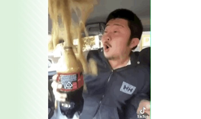 GIF Pokušao je spriječiti katastrofu pa se tek onda zapleo