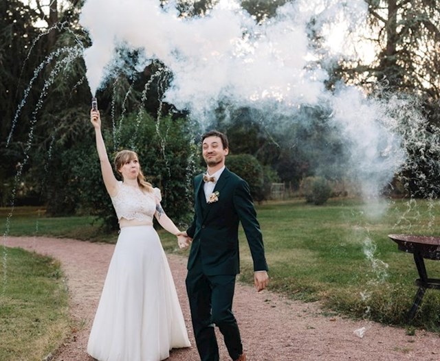 Dimna bomba kojom nitko nije znao rukovati, napravila je show tijekom fotkanja jednog vjenčanja