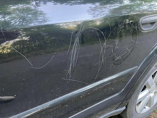 Susjedov klinac mi je uredio auto
