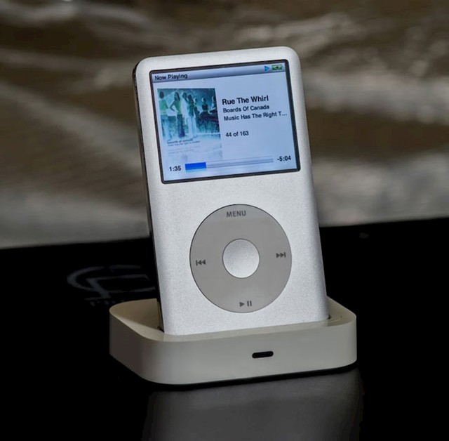 "Hoće li iPod postati teži ako ga napunim glazbom"