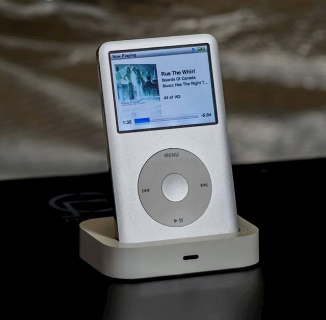 "Hoće li iPod postati teži ako ga napunim glazbom"