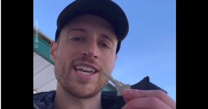 VIDEO Pogledajte zašto tip ostavlja ključ ispod otirača u kvartu gdje su pljačke normalna pojava