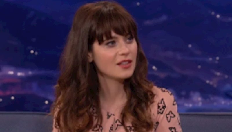 Zooey Deschanel 1999. angažirana je za spot "She's got issues" grupe The Offspring