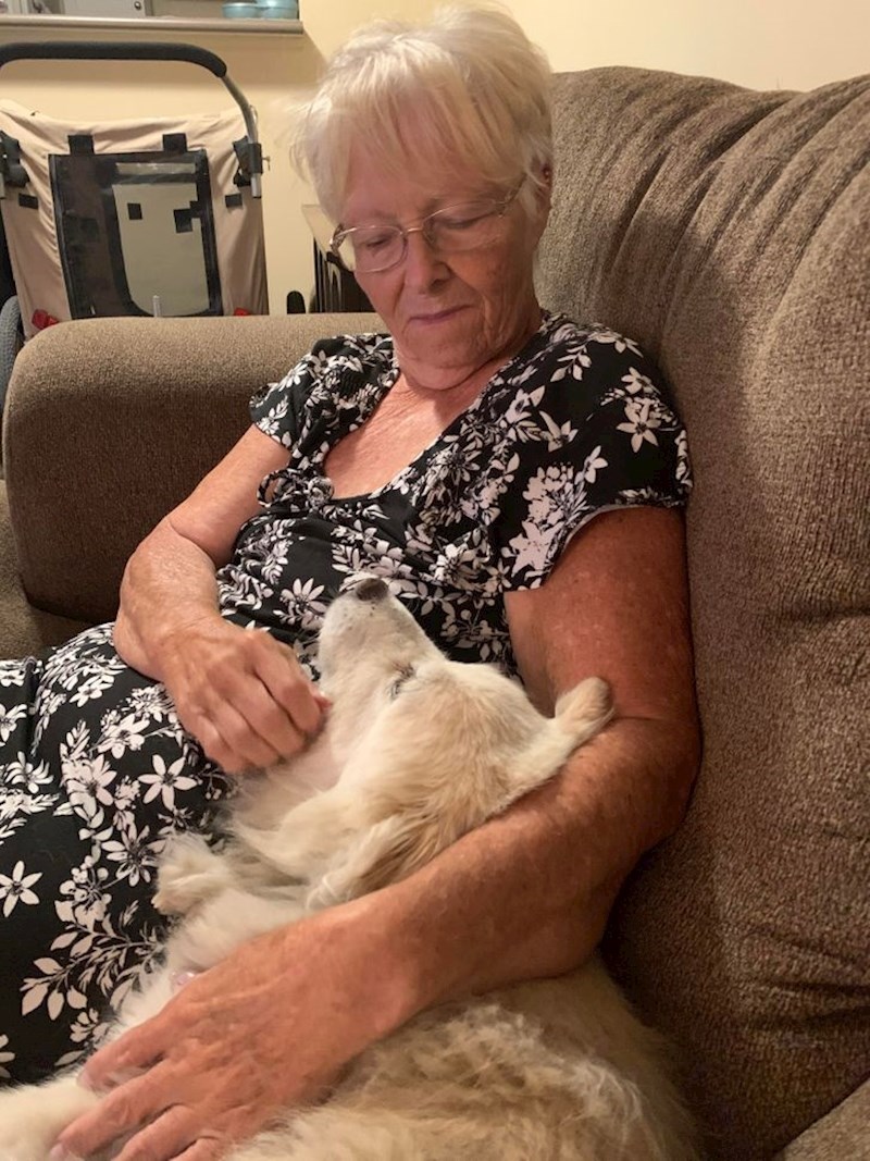 "Nitko nije znao da im je ovo posljednji susret. Moja majka i pas se opraštaju jedno od drugog"