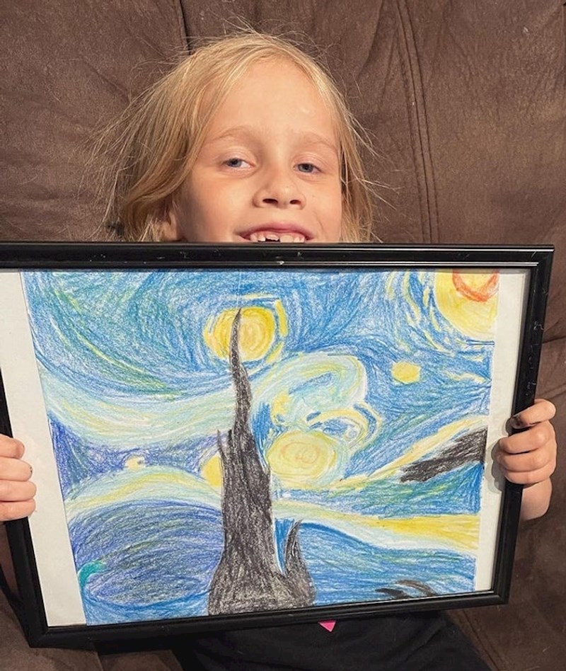 Mislim da sa sigurnošću mogu reći da imamo umjetnicu u obitelji! Poprilično impresivna "Zvjezdana noć" za jednu curicu