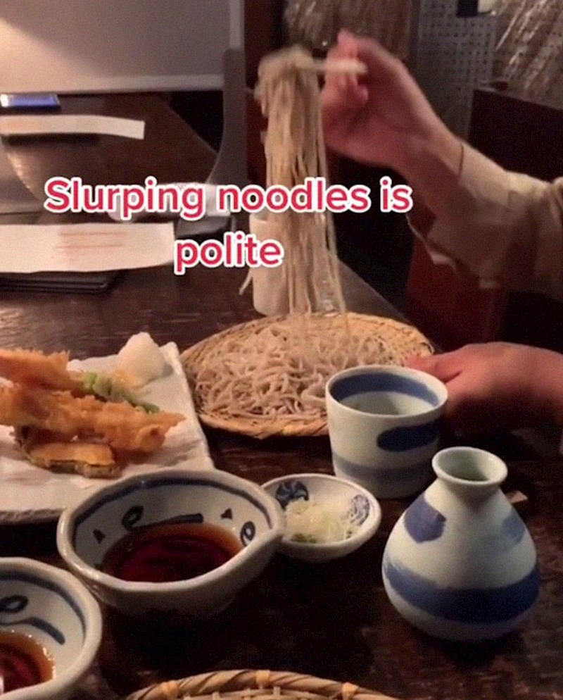 Pristojno je srkati hranu