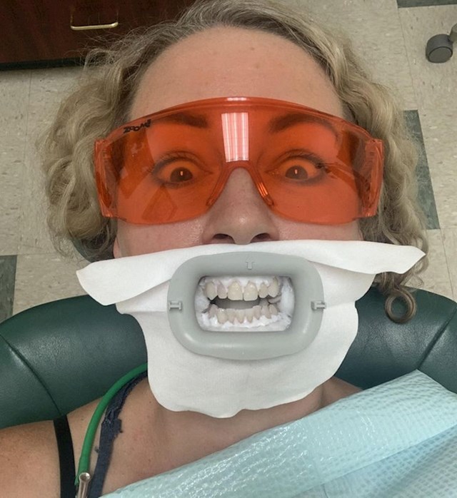 "Mama je kod zubara i šalje nam ovakve fotke u obiteljsku WhatsApp grupu..."