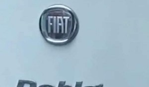 Netko je nadodao riječ na Fiatov model auta, fora je tako jednostavna, a tako smiješna