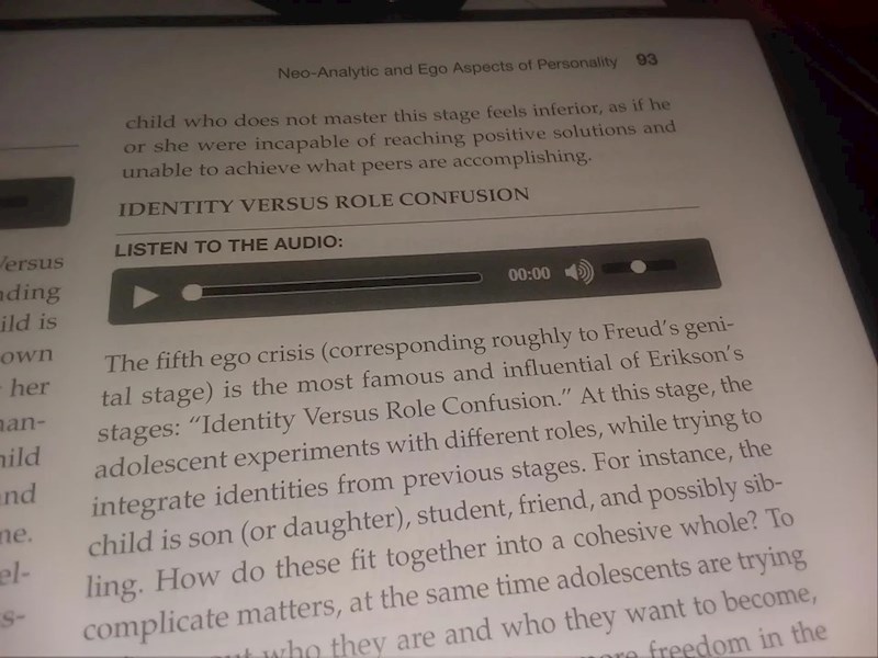 Što je najgore, vjerojatno bismo pritisnuli play na prvi pogled