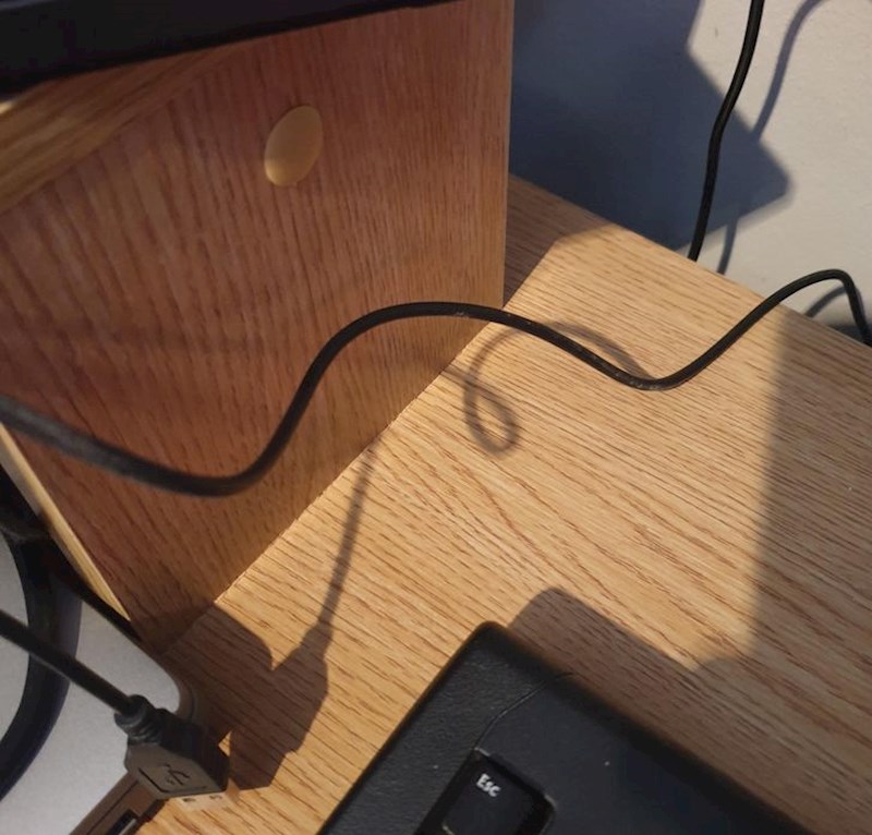 Vidite li vi petlju sa sjene? Odakle se stvorila?