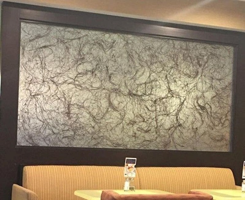 14. Očajna slika u predvorju hotela